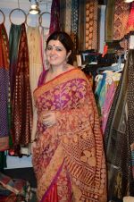 at IMC Ladies Night shopping fair in Taj President, Mumbai on 17th Oct 2012 (8).JPG